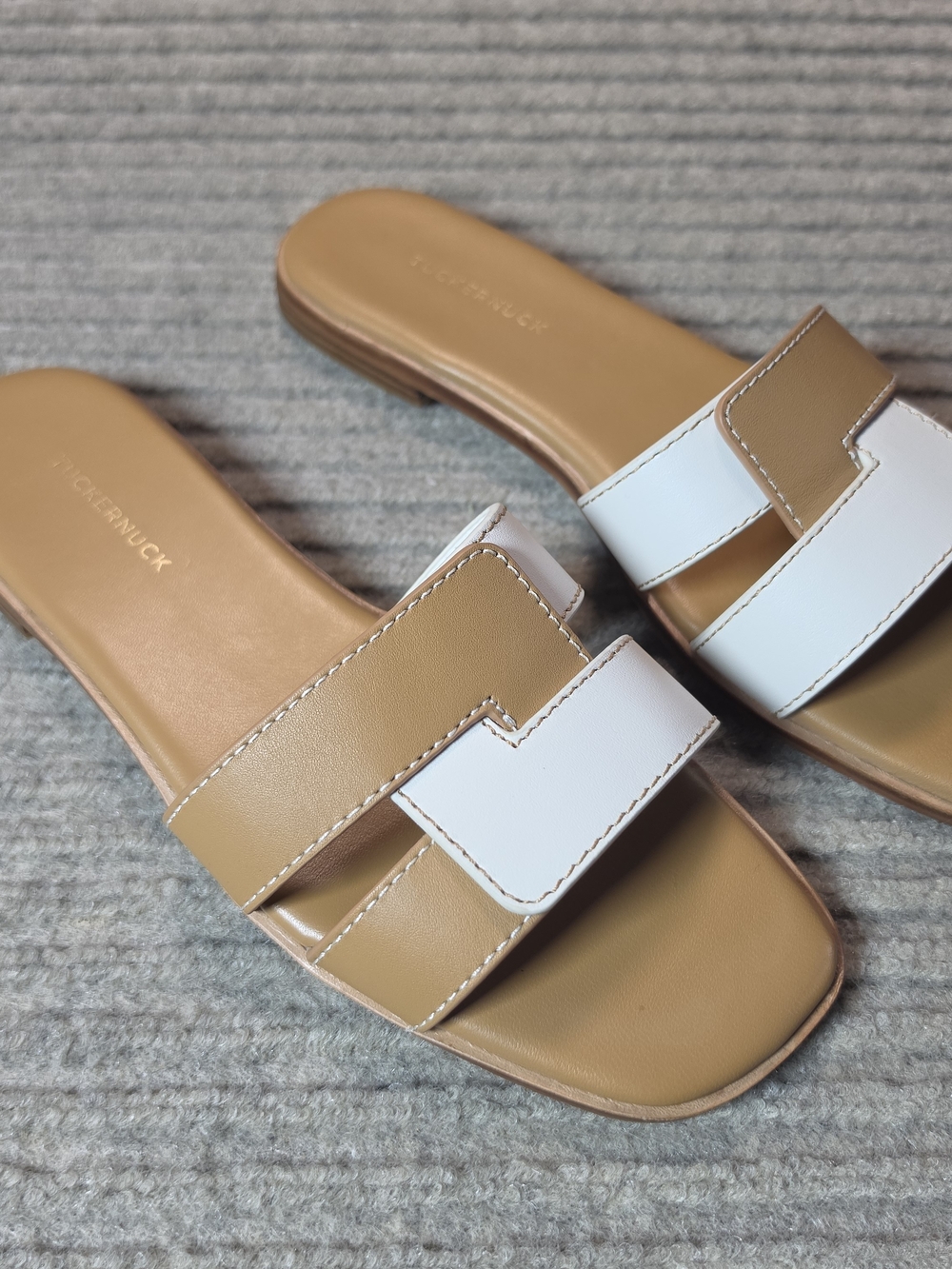 Tuckernuck Women's Muse Sandals Flats Size 8 Cognac And White Leather $165